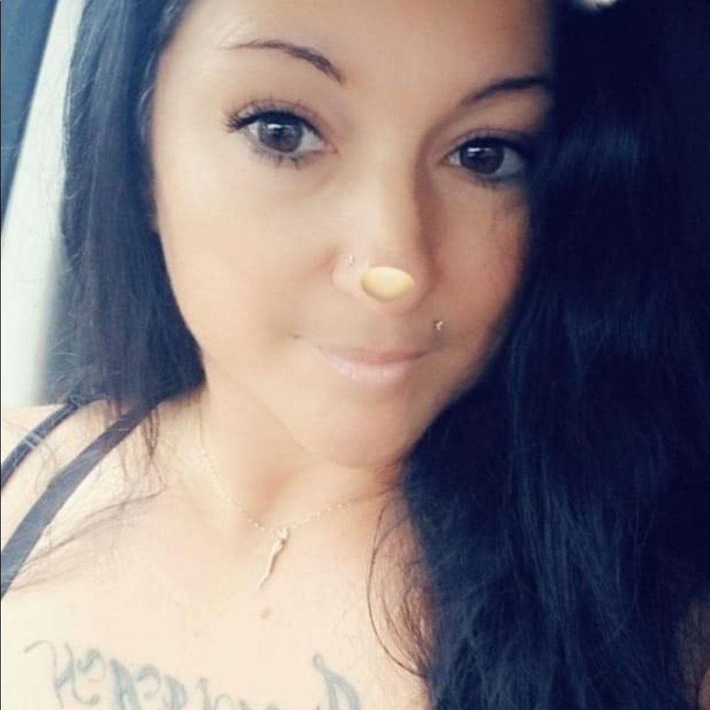 Meet your Posher, Nadia